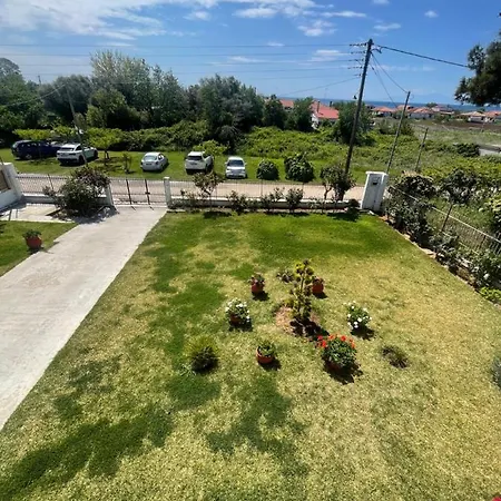 Hοme4u Holiday home *