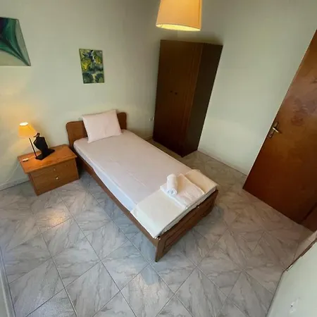 Hοme4u Holiday home