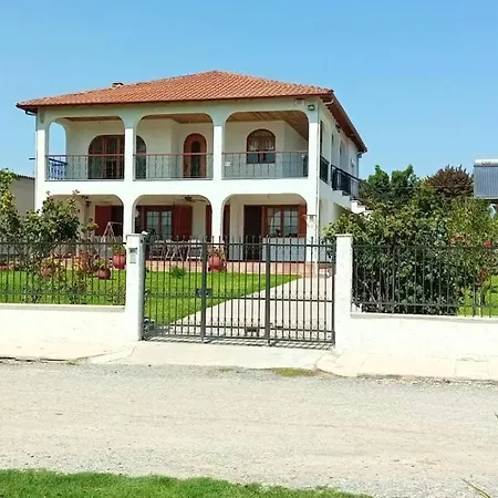 Hοme4u Holiday home