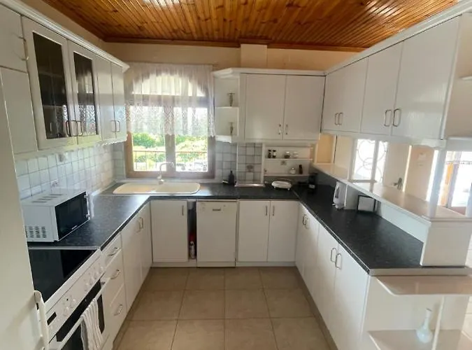 Hοme4u Vakantiehuis Nea Kallikrateia